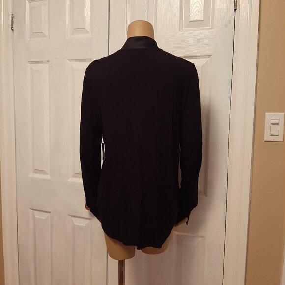 LORD & TAYLOR Classic Black V-neck Long Sleeve Blouse w Satin Neck Tie - Size L - Picture 4 of 12
